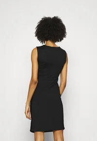 Anna Field SLEEVELESS HIGH V NECKLINE DRESS - Shift dress - black