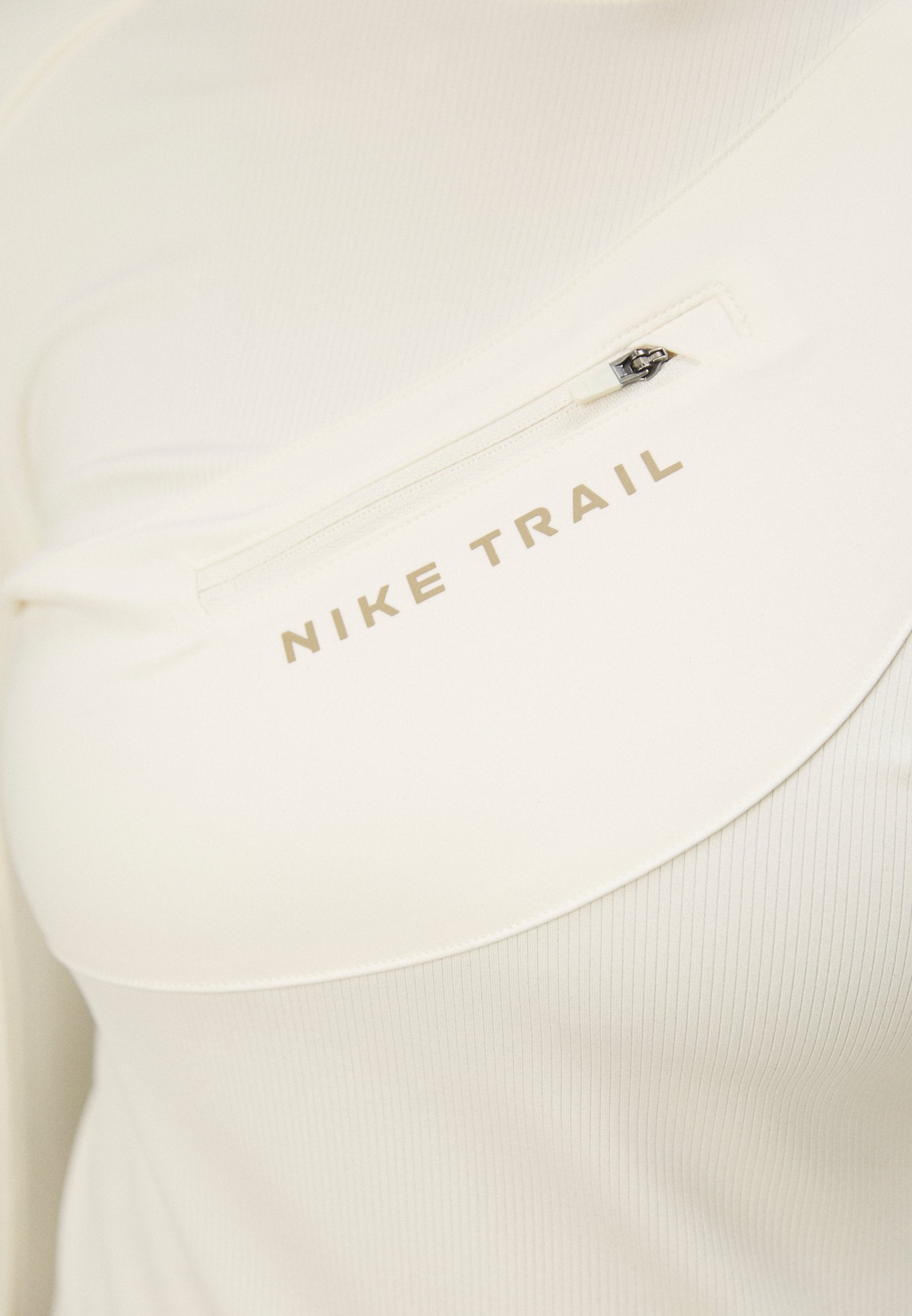 Nike Performance TRAIL