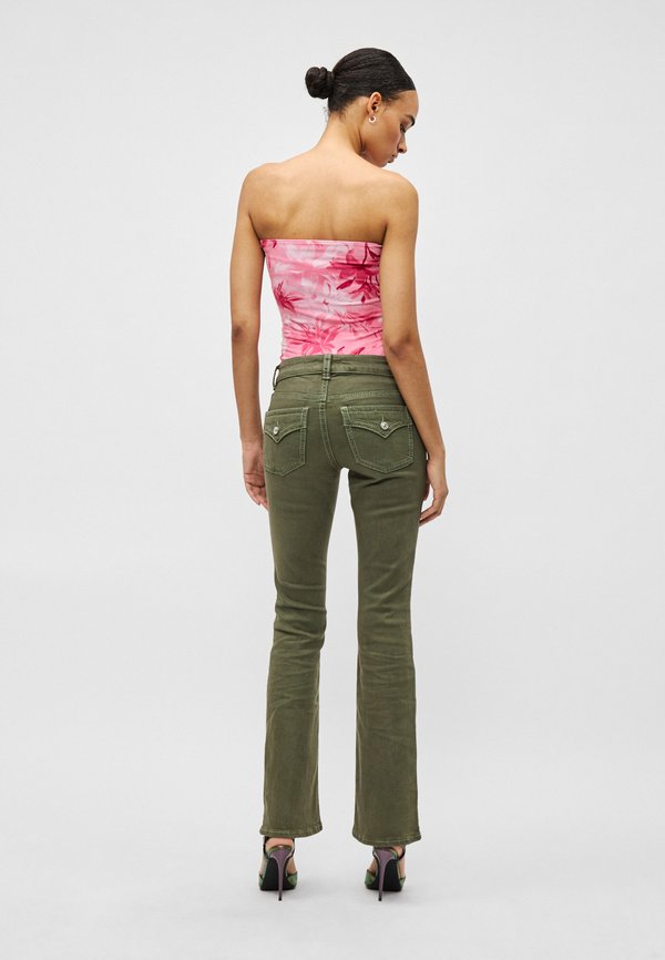 Gina Tricot Y2K LOW