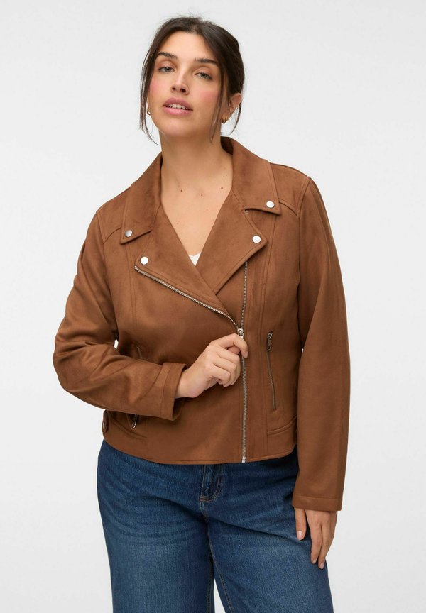 Vero Moda Curve VMCJOSE SHORT JACKET NOOS CUR - Faux leather jacket - cognac