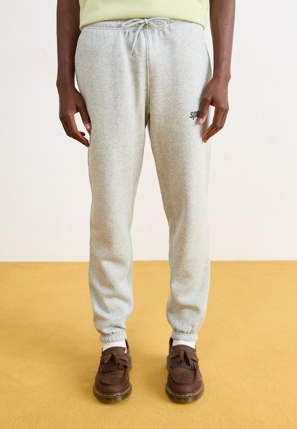 Nike Sportswear CLUB PANT - Tracksuit bottoms - grey heather/smoke grey