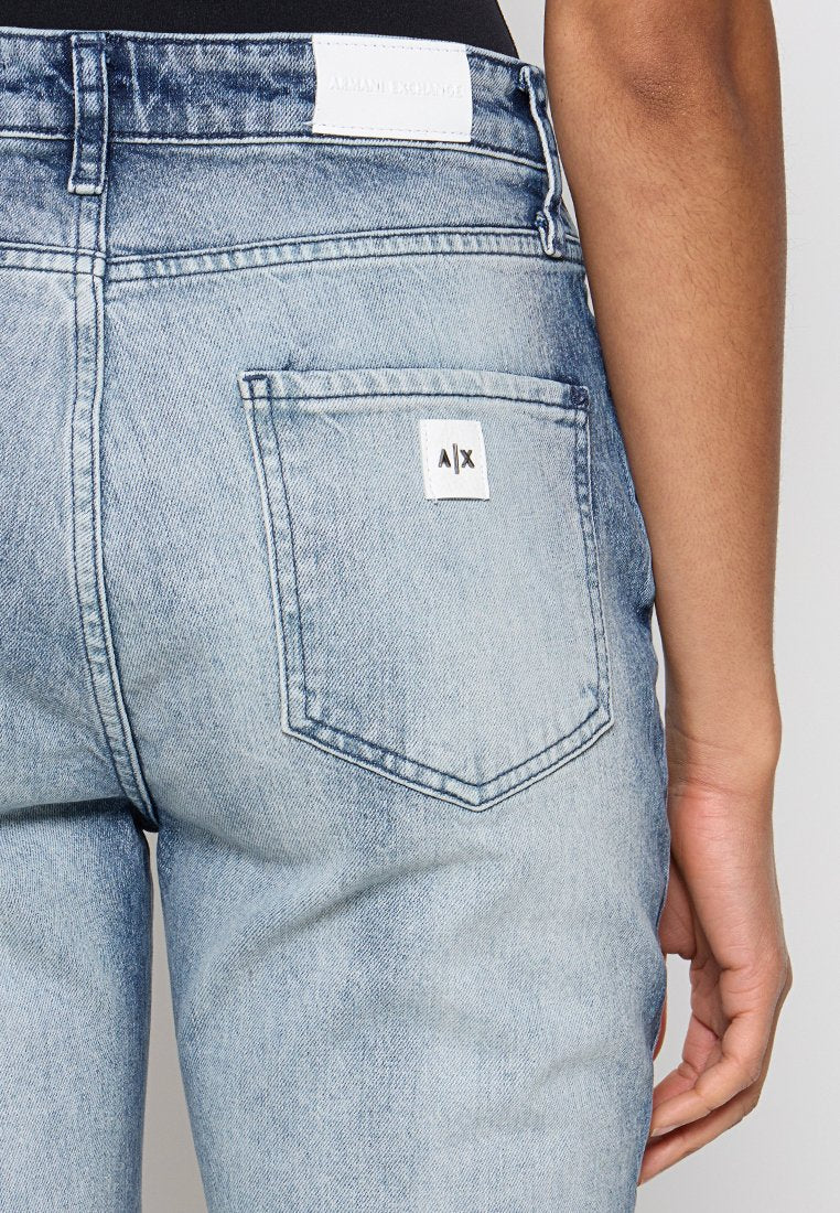 Armani Exchange Jeans Tapered Fit Media 6
