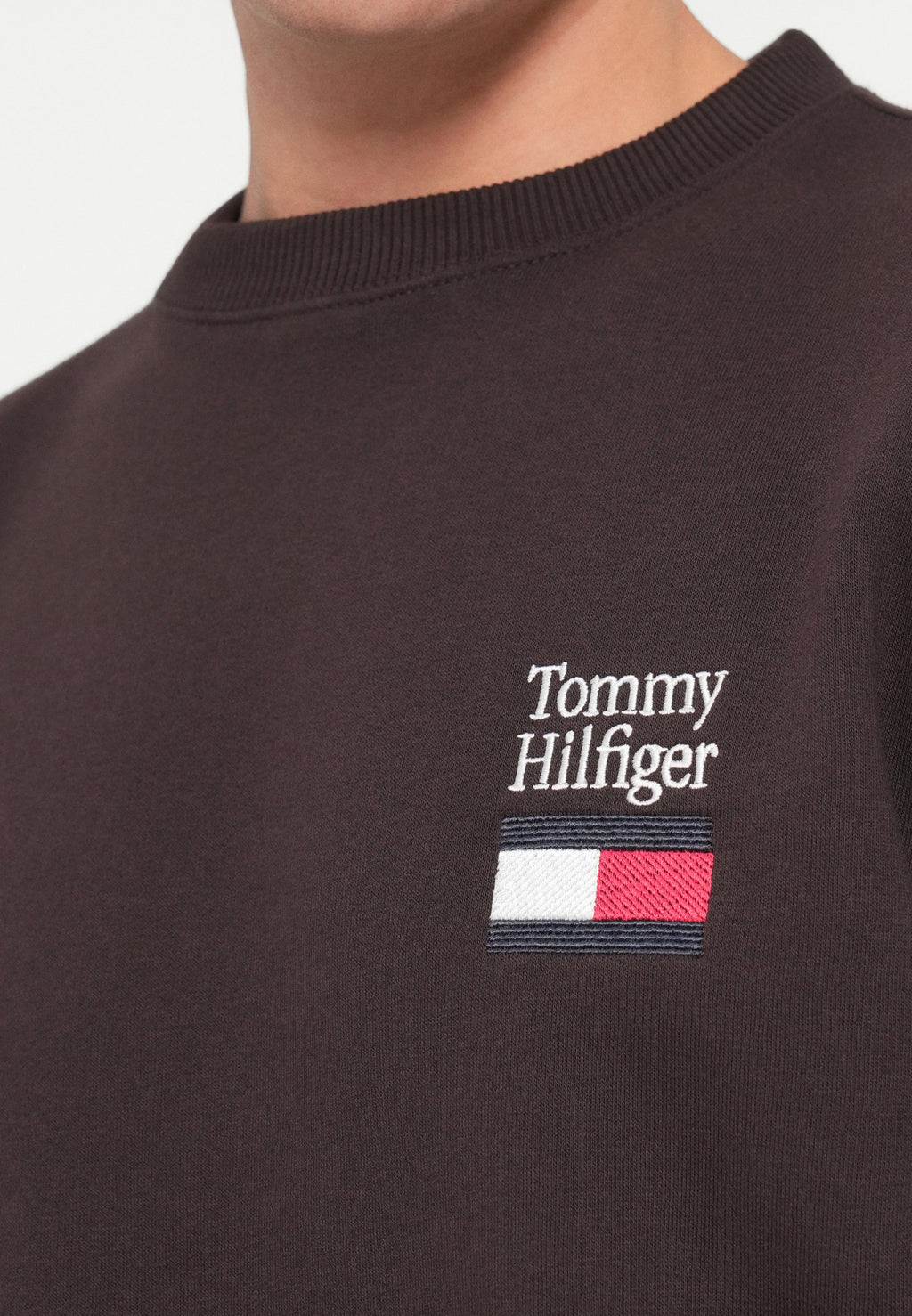 FLAG EMBROIDERY FLEX FLEECE SWEATSHIRT Media 6