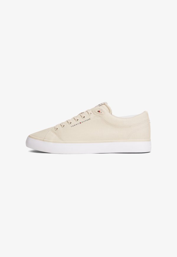 Tommy Hilfiger HARLEM CORE II CVS - Trainers - classic beige