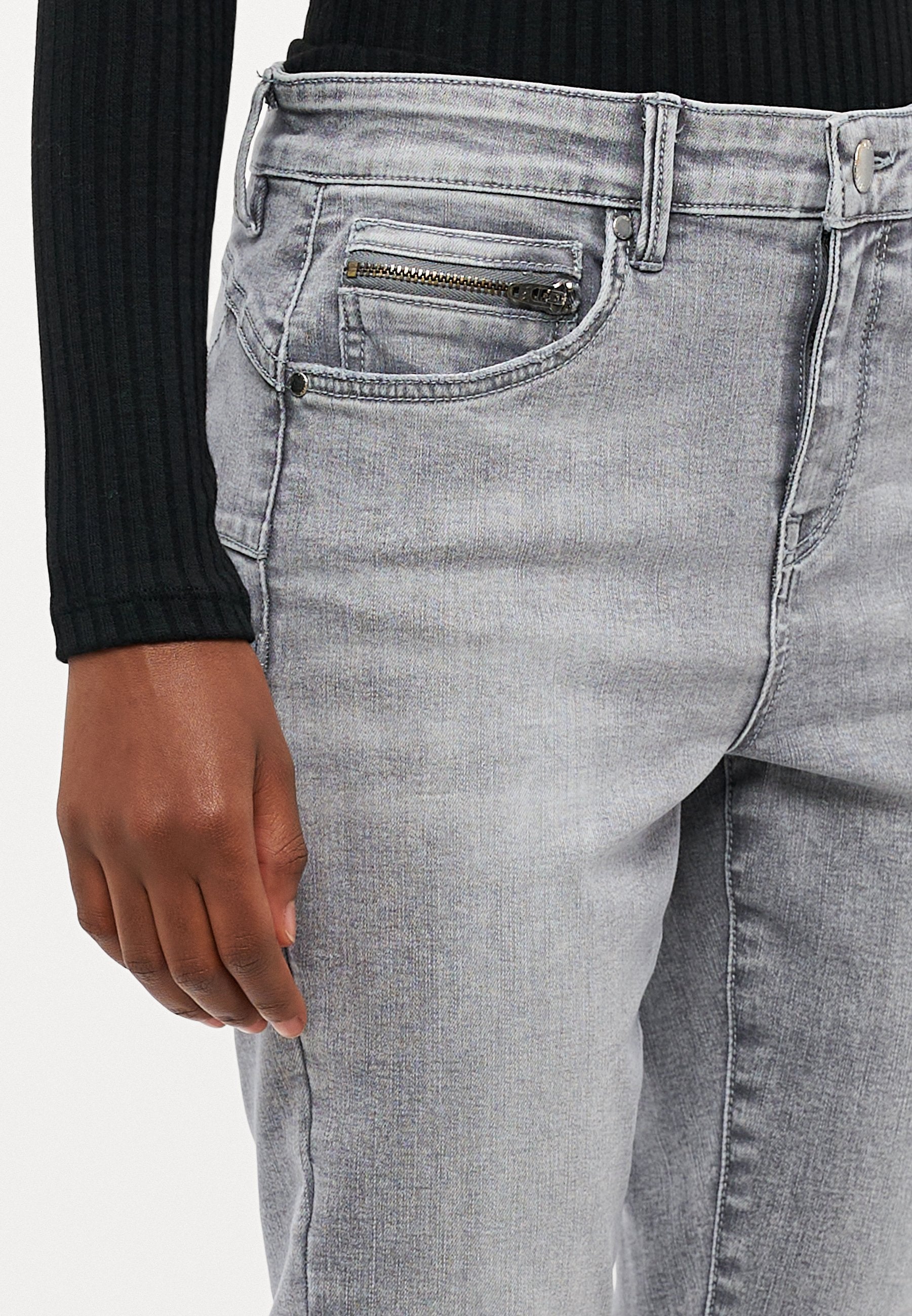 ONLWAUW MID ZIP YOKE PUSH UP Media 6
