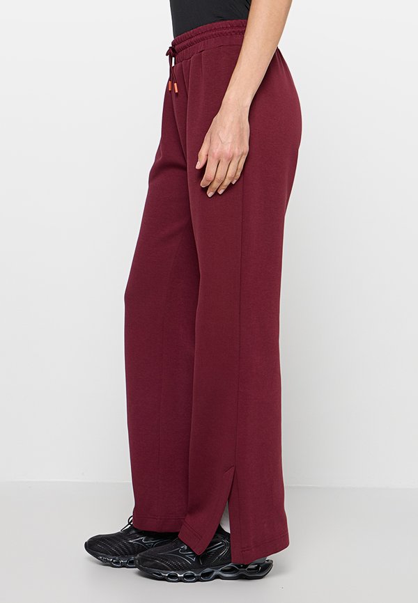 Ted Baker Sports
