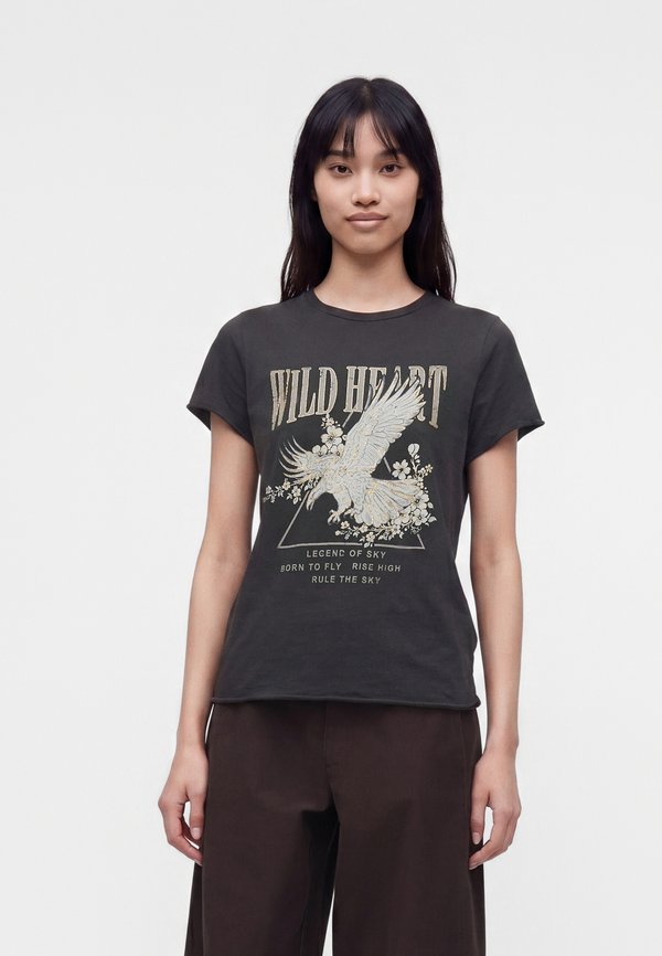 ONLY ONLLUCY REG S/S TOP JRS NOOS - Print T-shirt - black