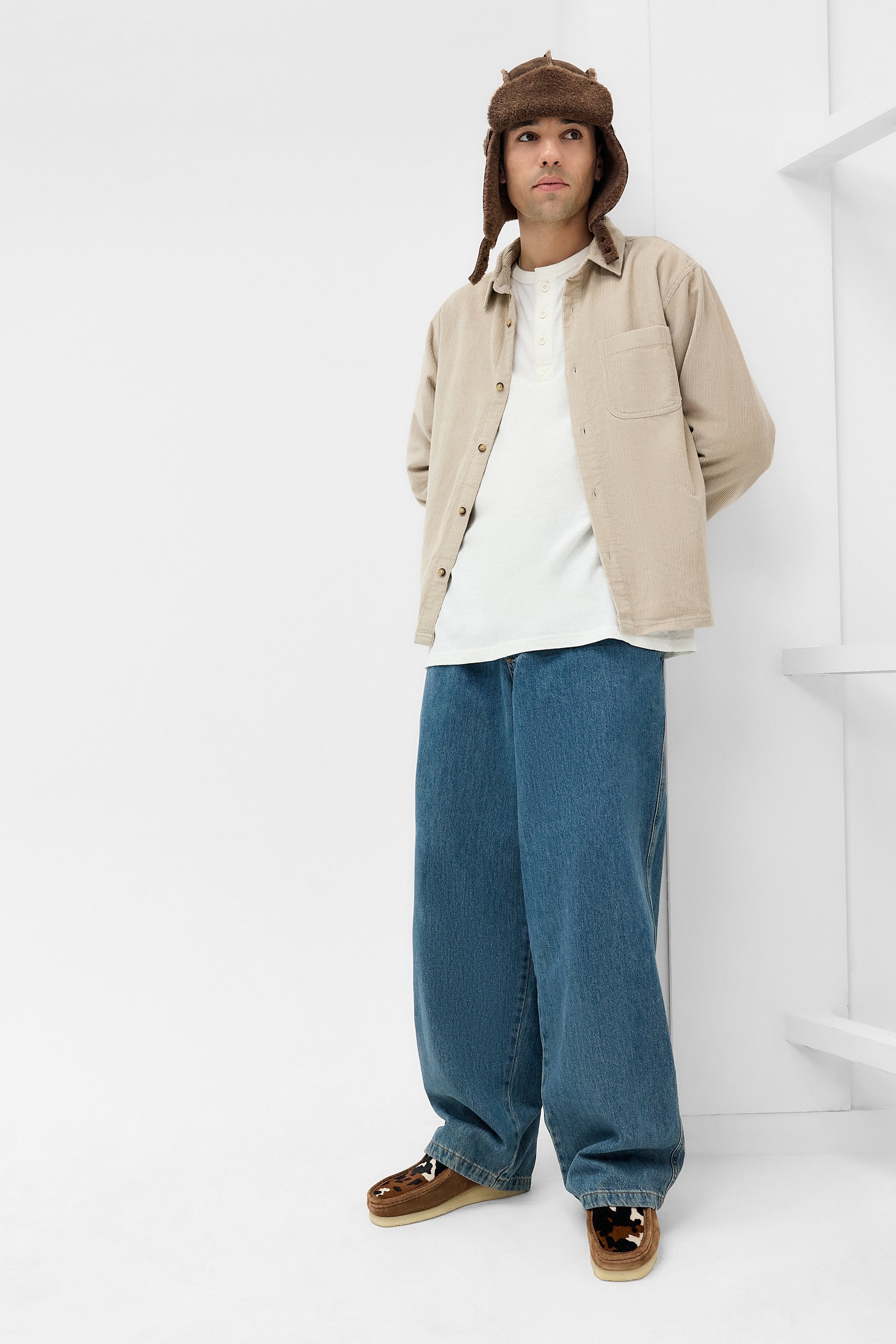 BDG Urban Outfitters EZRA