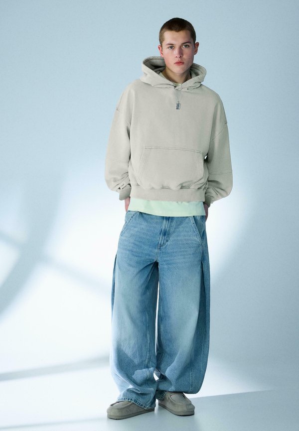 Bershka FADED BOXY FIT - HOODIE - Hoodie - grey
