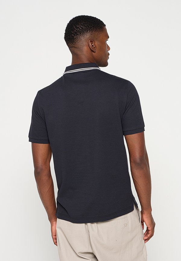GANT