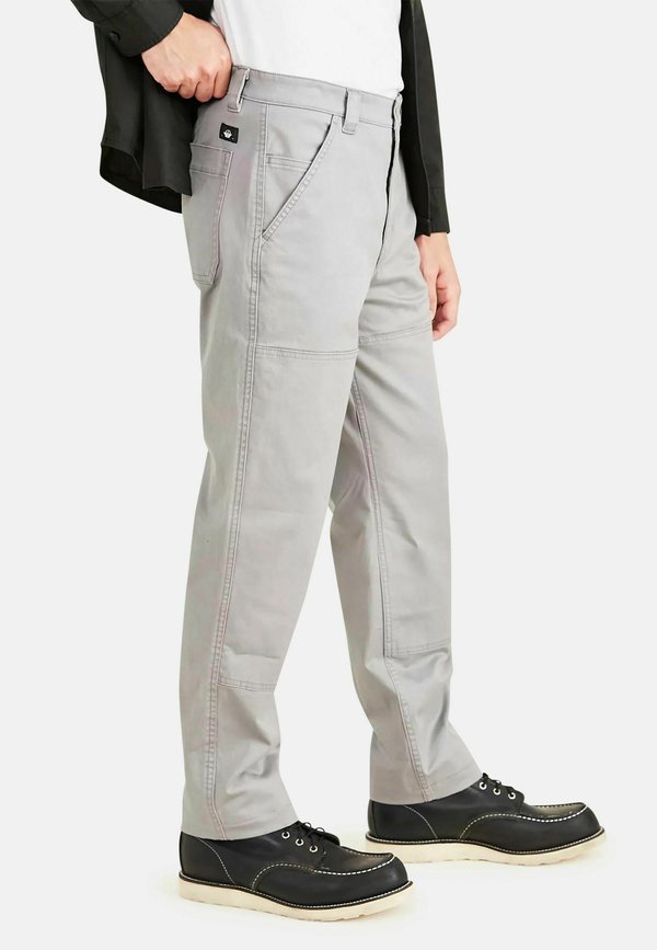 DOCKERS STRAIGHT FIT UTILITY