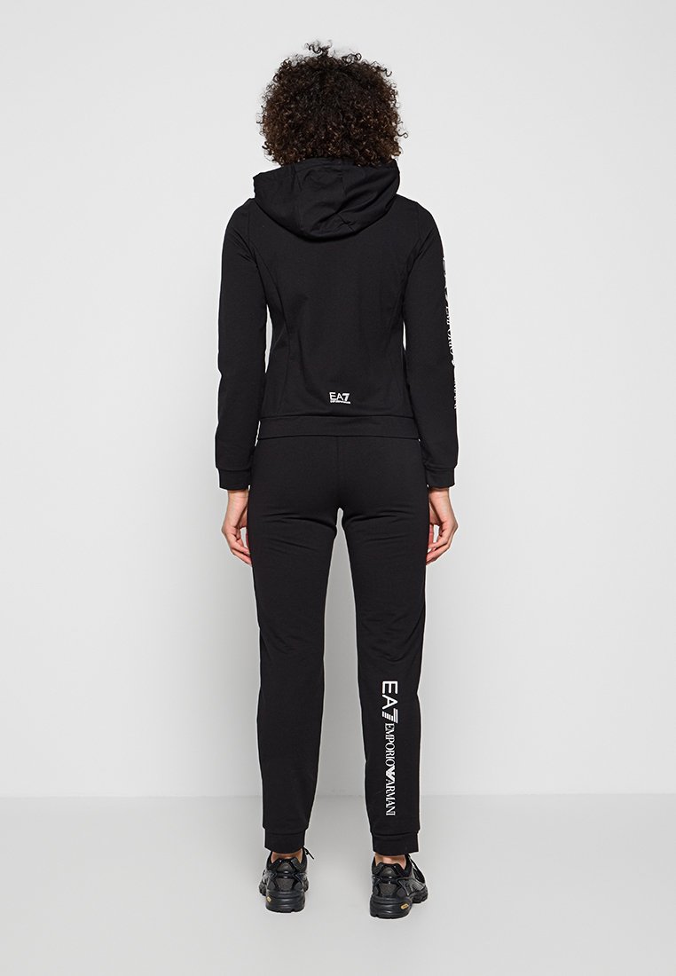 EA7 Emporio Armani Trainingsanzug Media 3
