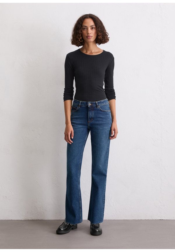 Marc O'Polo HIGH WAIST, REGULAR LENGTH, CUT HEM