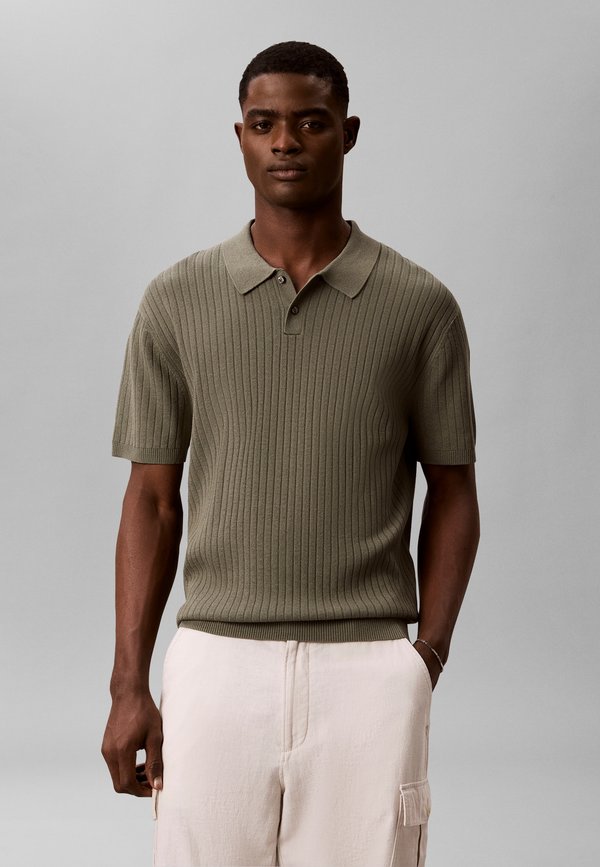 Calvin Klein LIGHTWEIGHT - Polo shirt - dusty olive