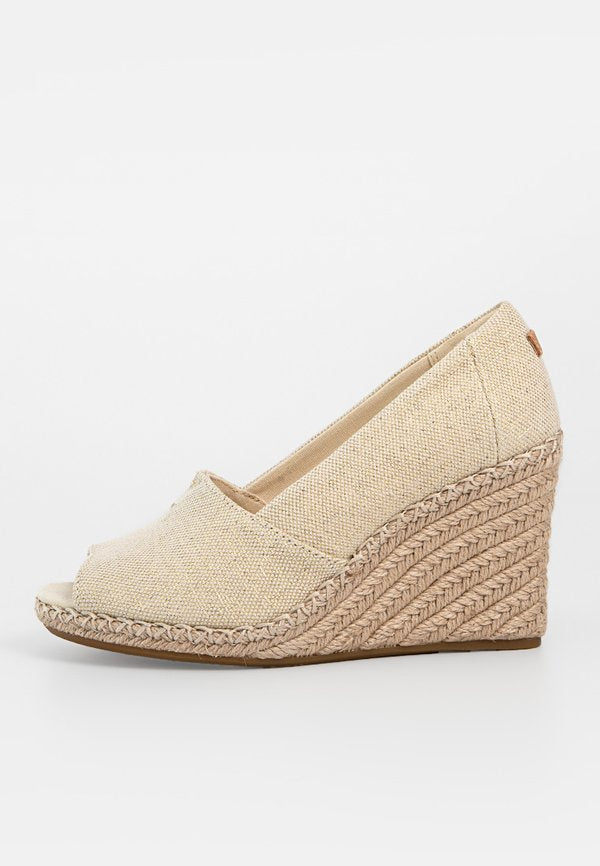 TOMS MICHELLE