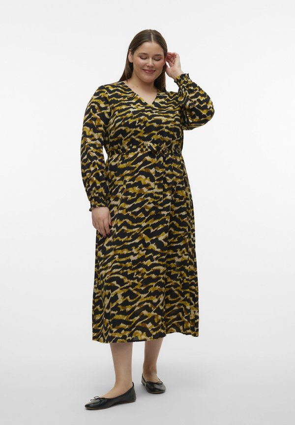 Vero Moda Curve VMCGAIL V NECK DRESS