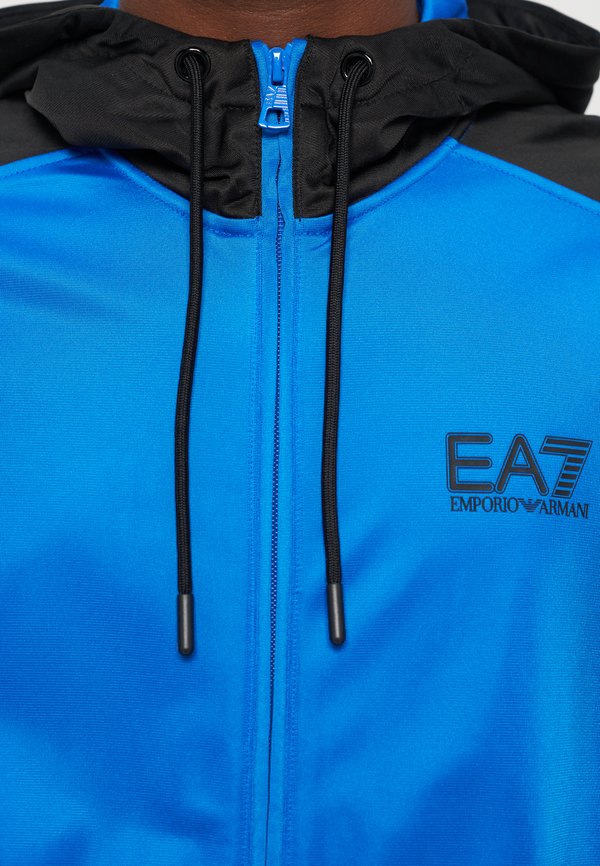 EA7 Emporio Armani
