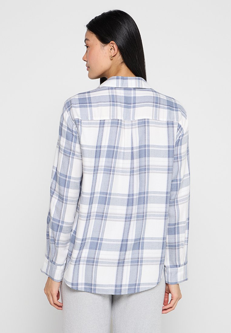Hollister Co.