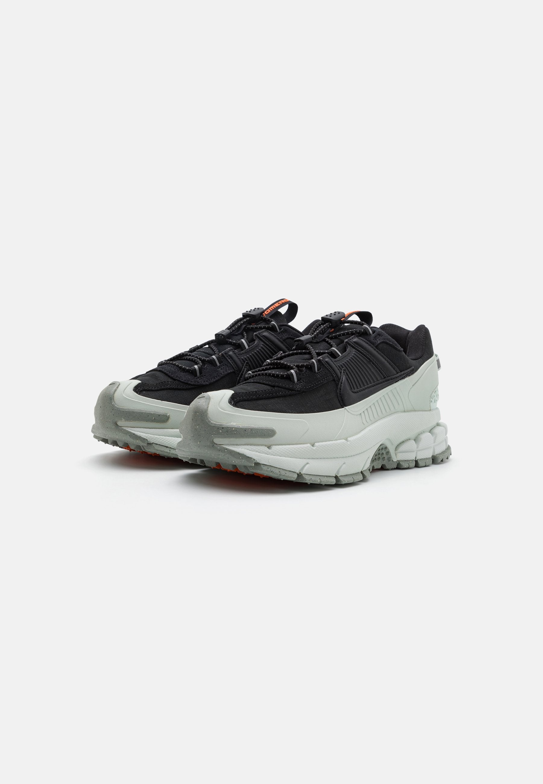 Nike Sportswear ZOOM VOMERO ROAM UNISEX