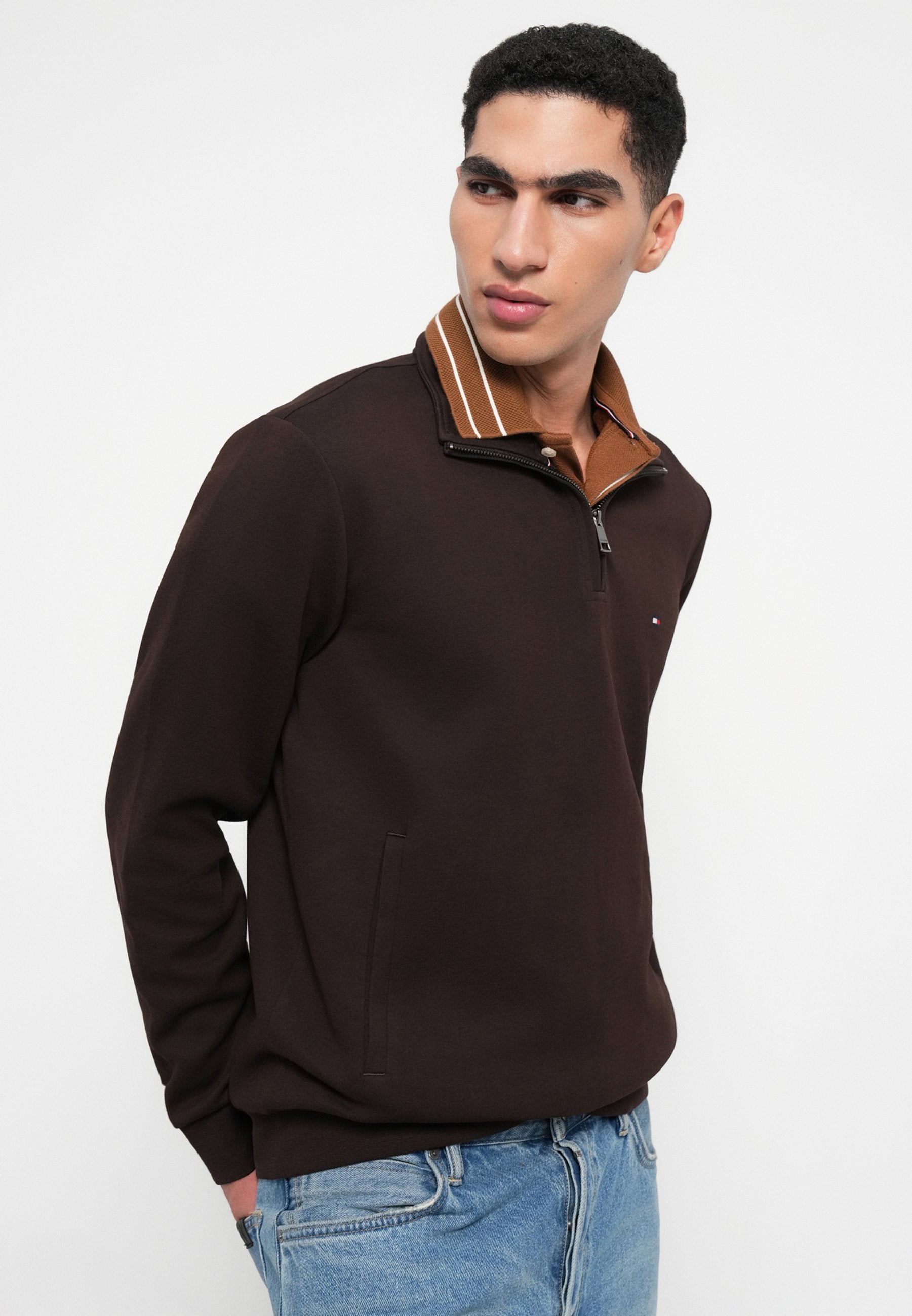 PERFORMANCE QUARTER-ZIP INTECHNO KNIT JUMPER Media 5