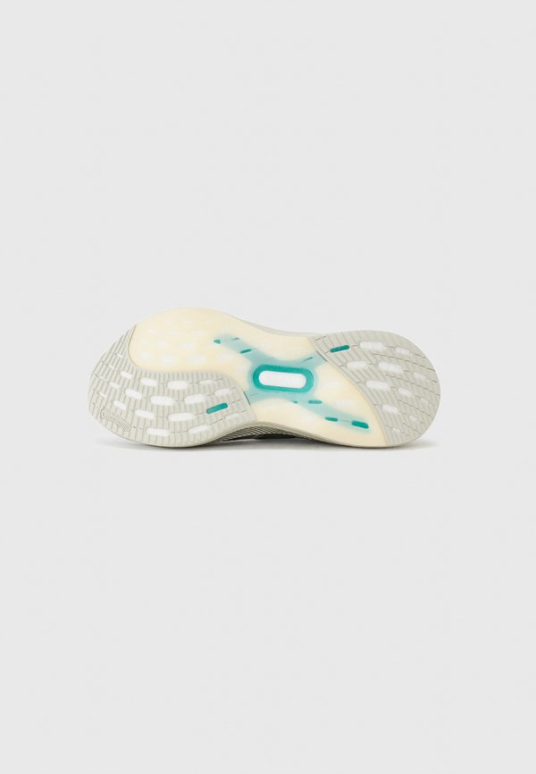 adidas by Stella McCartney ULTRABOOST 5