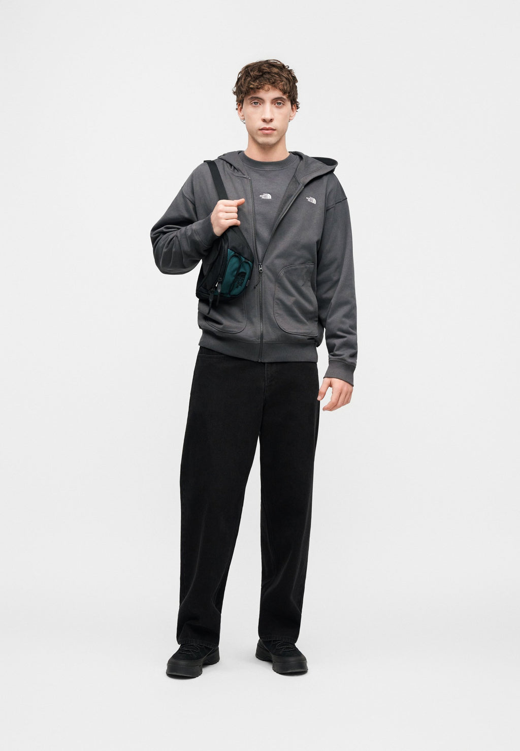 The North Face ESSENTIAL FULL ZIP HOODIE