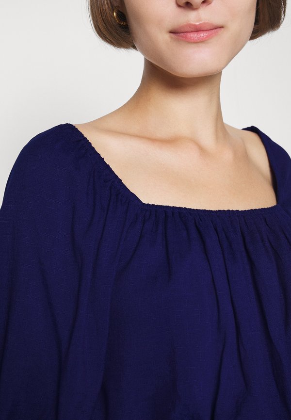 IN THE STYLE BILLIE FAIERS TEXTURED CROP