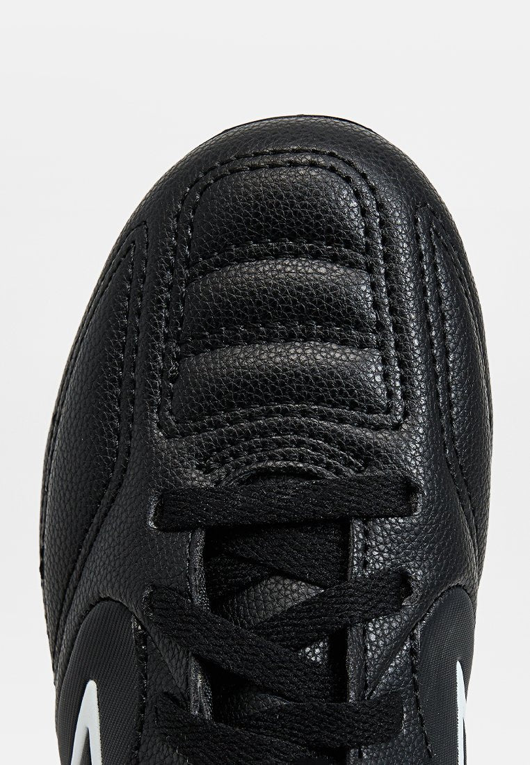 Umbro CLASSICO XIII