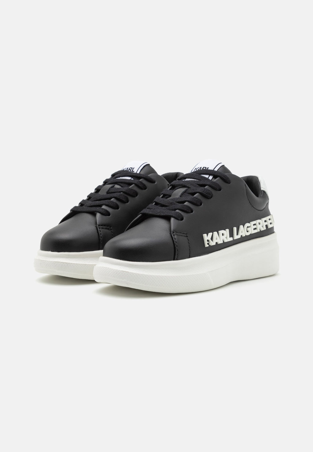 TRAINERS UNISEX Media 2