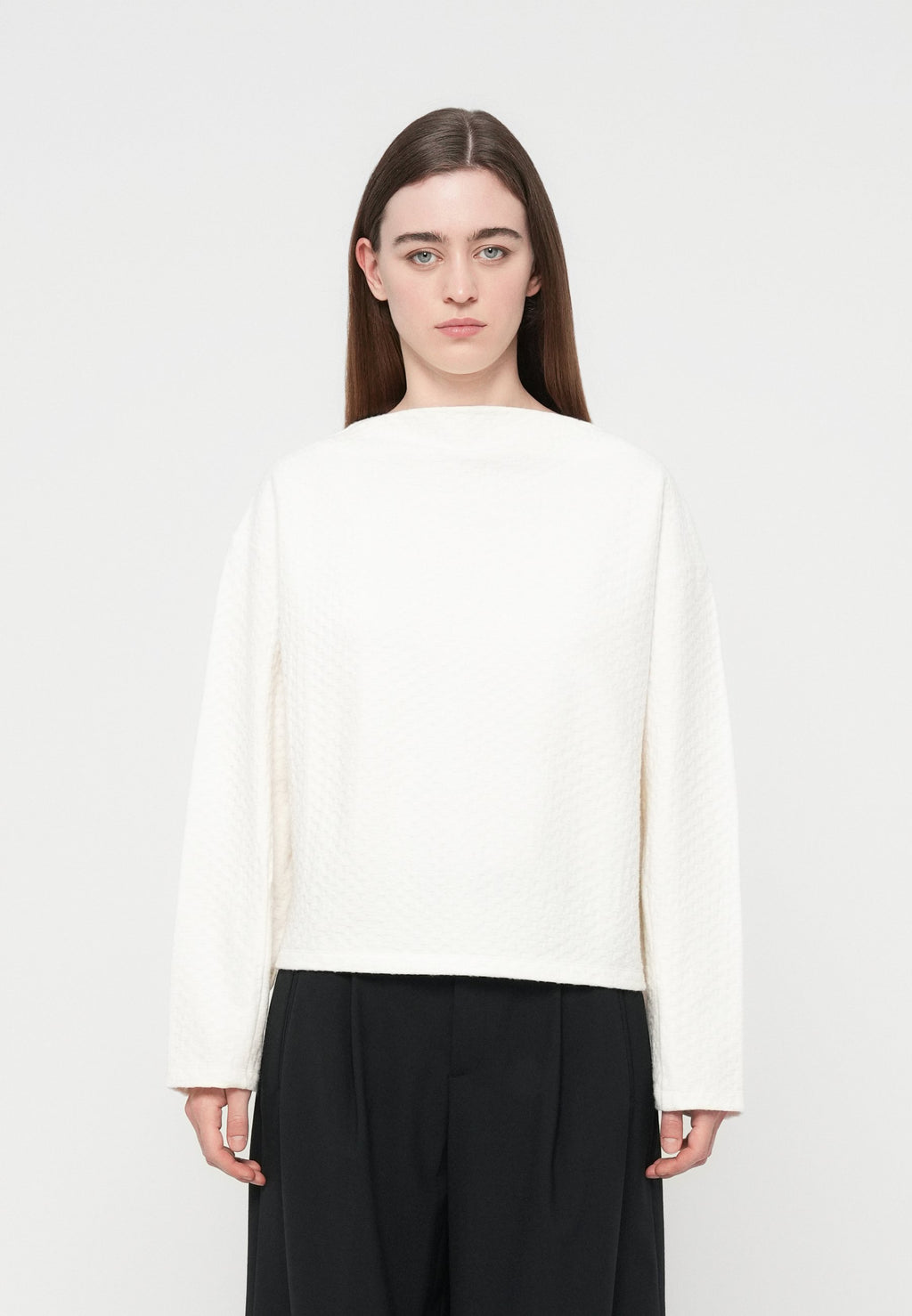 CLOSED STRAIGHT FIT