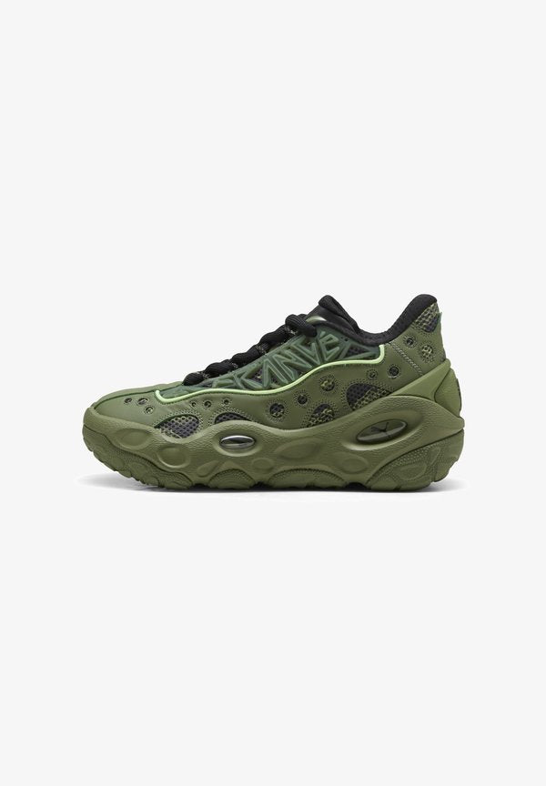 Puma LA FRANCÉ RNR CAMO - Basketball shoes - avocado green-fizzy light