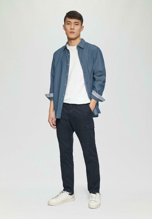 s.Oliver REGULAR MIT STRUKTURMUSTER - Shirt - tiefblau