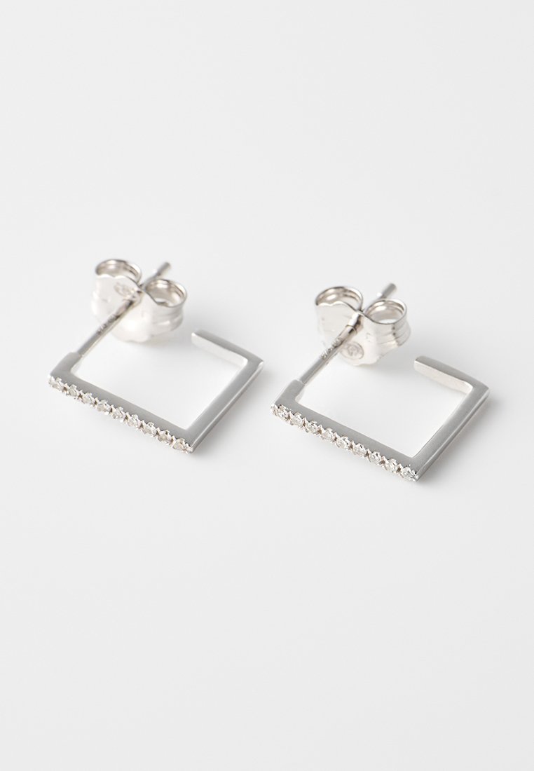 Le Diamantaire VISION 0.05 CT DIAMOND