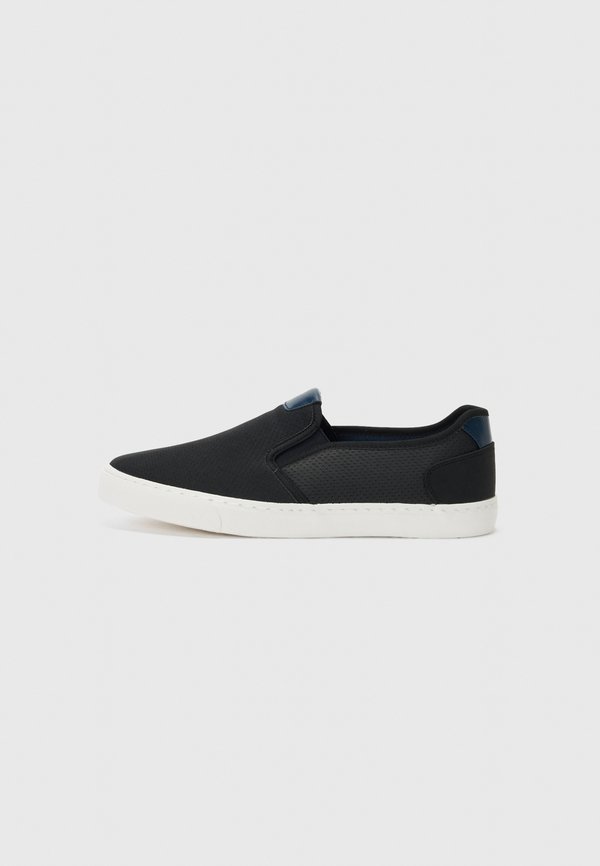 Pier One by Zalando