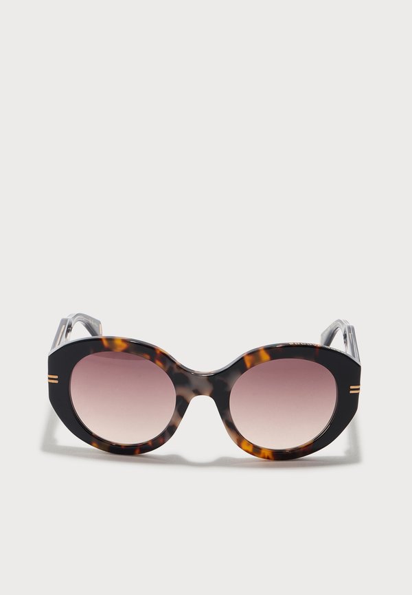 MARC JACOBS