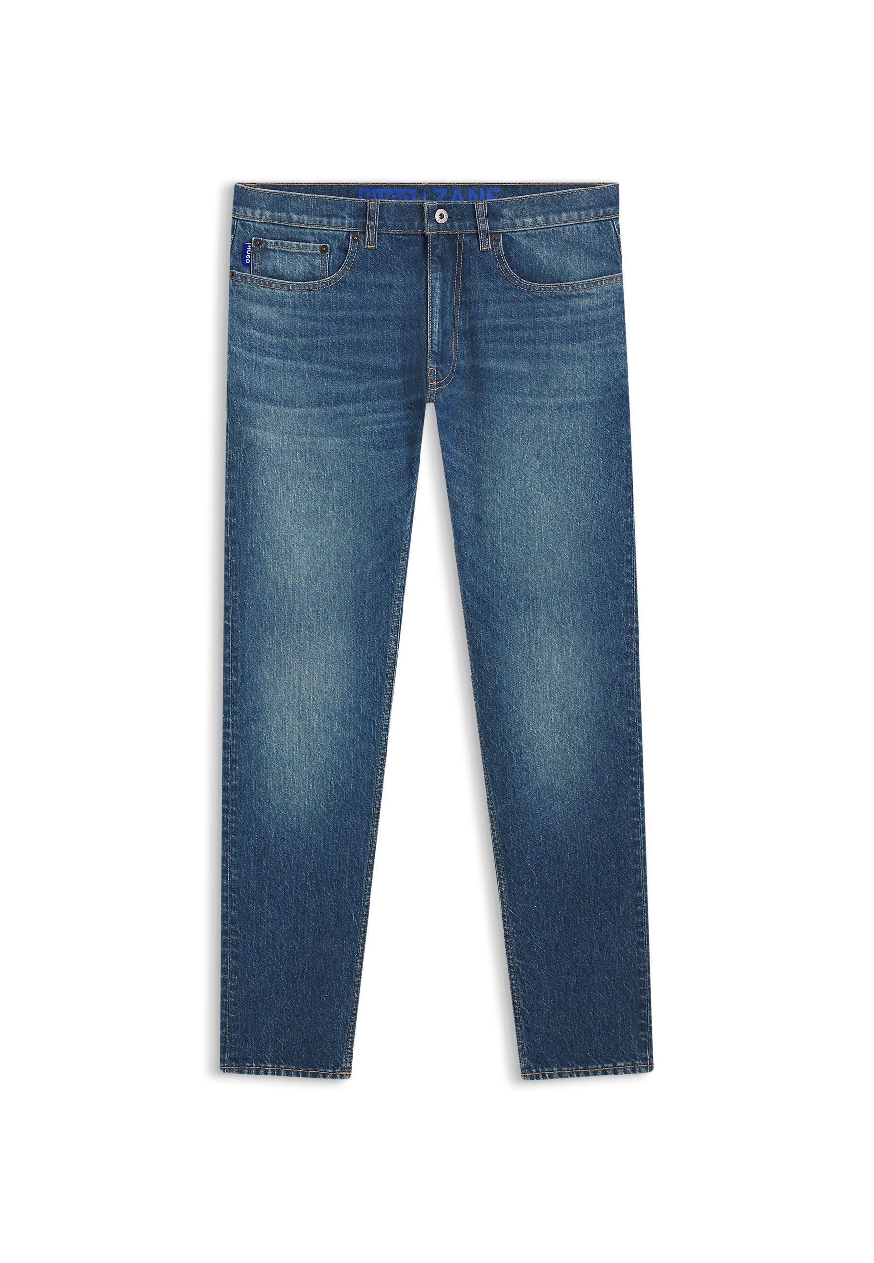 Dunkelblaue Jeans aus Denim mit geradem Schnitt. Verfügt über fünf Taschen, Gürtelschlaufen und eine dezente Verblassung an den Oberschenkeln. Markenetikett an der Taille.