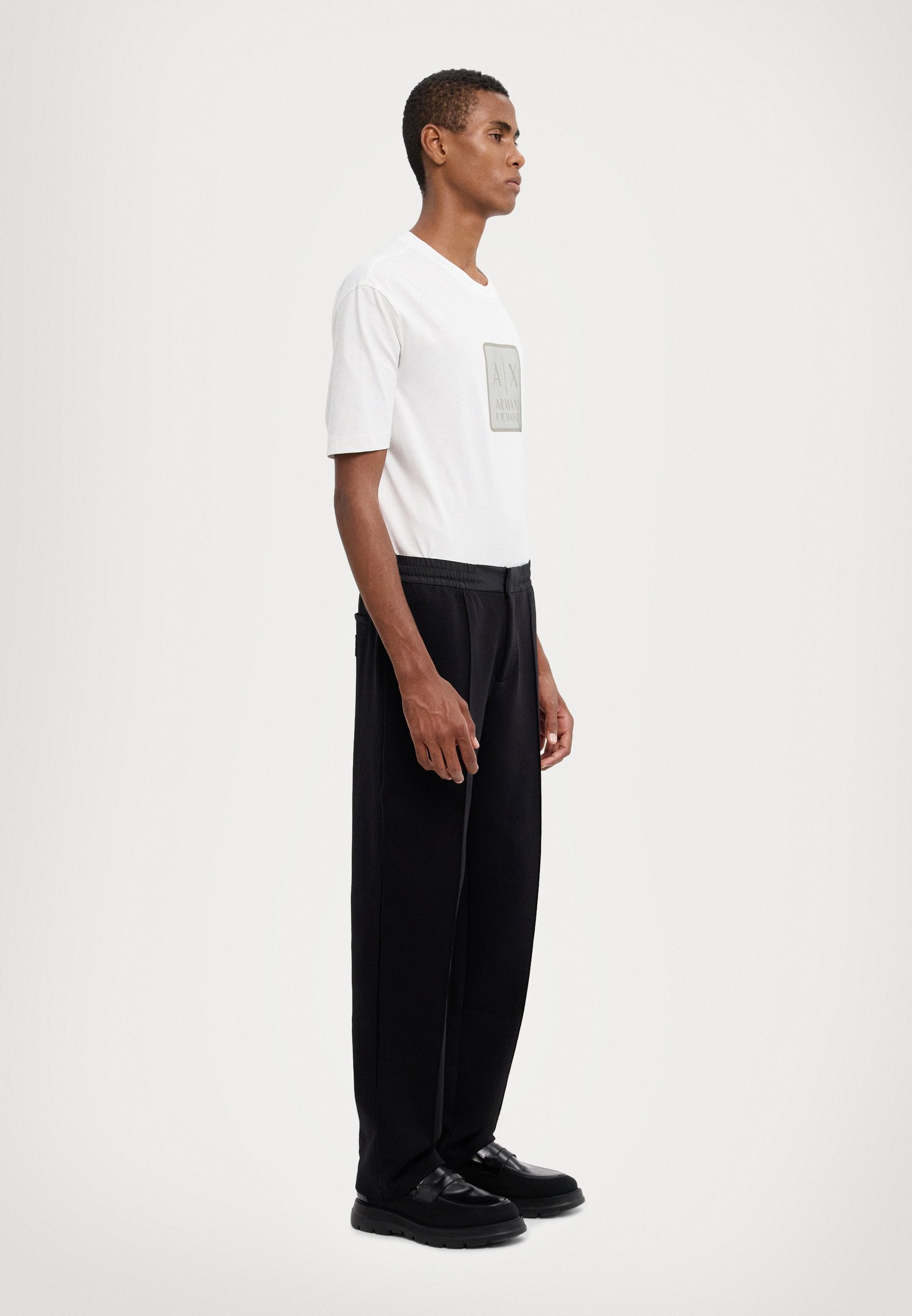 TROUSERS TAILORING Media 3