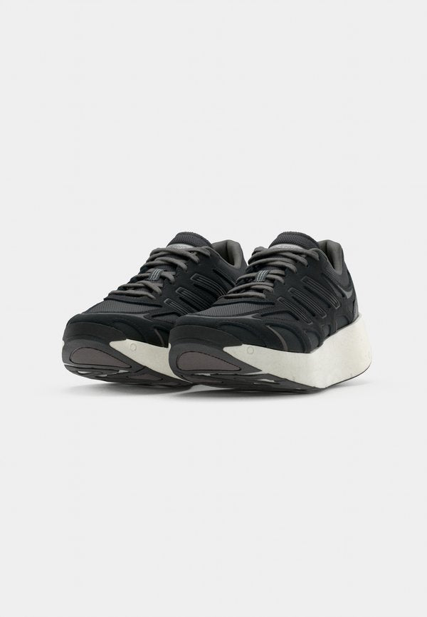 adidas Originals ADIZERO ARUKU