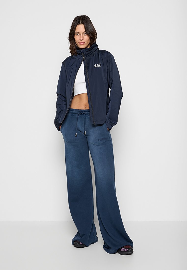 EA7 Emporio Armani Outdoorjacke Media 2