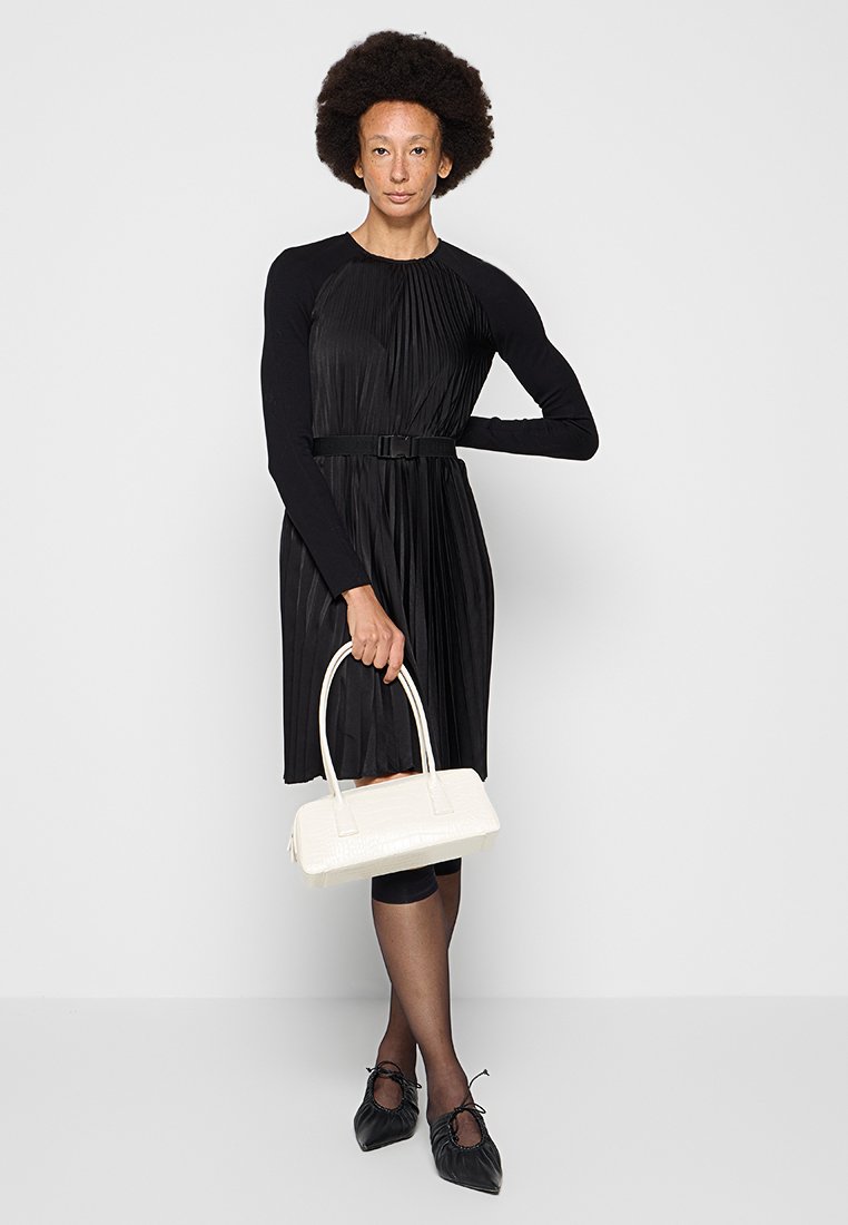 Armani Exchange Freizeitkleid Media 2