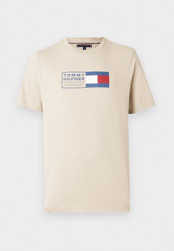 Tommy Hilfiger LOGO JERSEY CREW NECK T-SHIRT - Print T-shirt - sandalwood