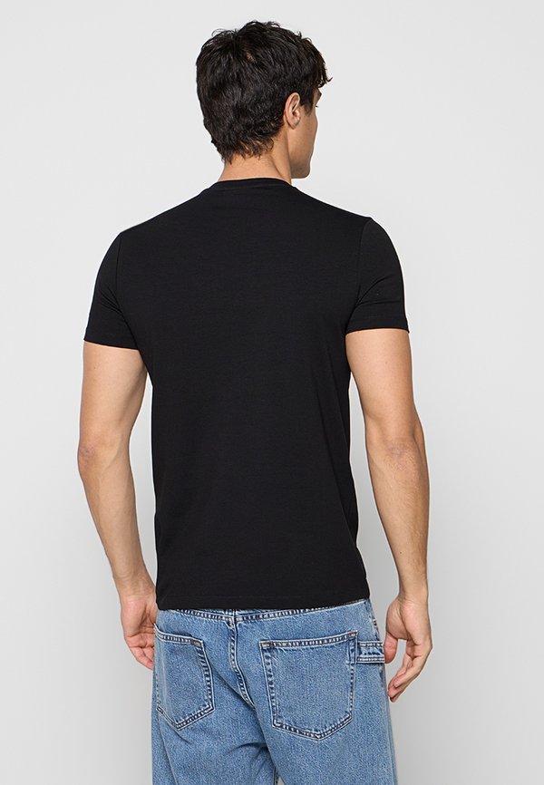 Emporio Armani T-SHIRT