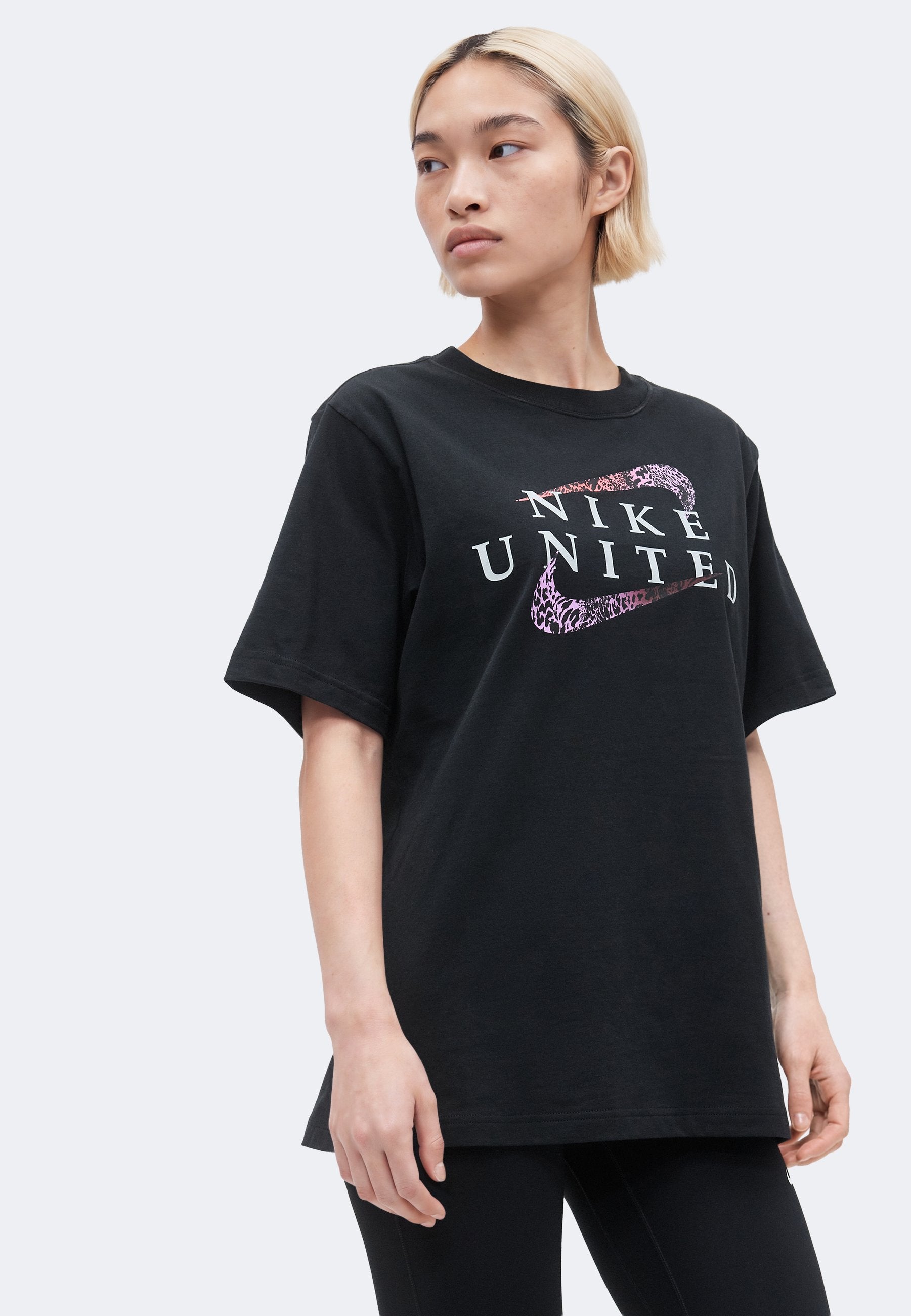 Nike Performance UNITED TEE