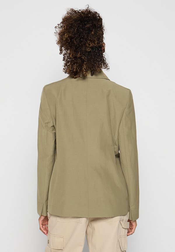 Barbour