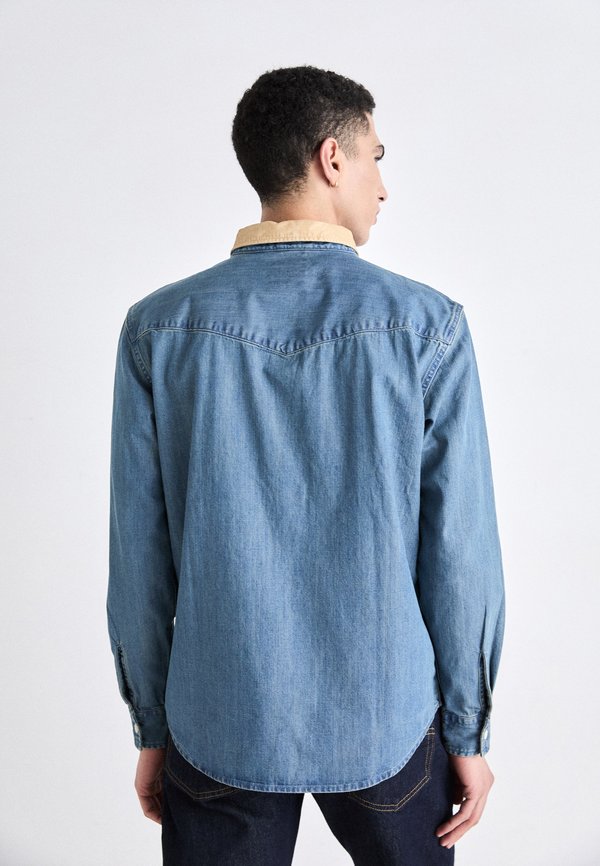 Levi's® RELAXED FIT WESTERN