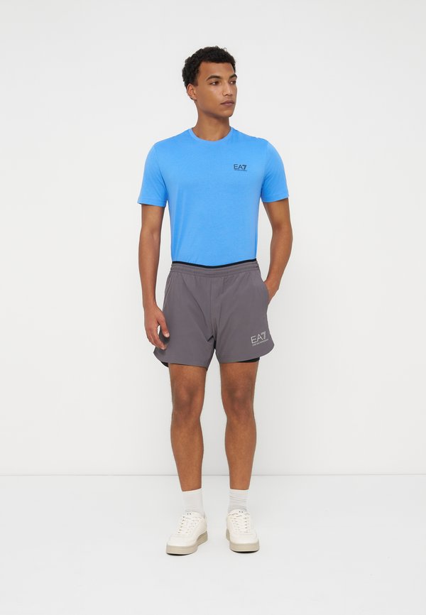 EA7 Emporio Armani