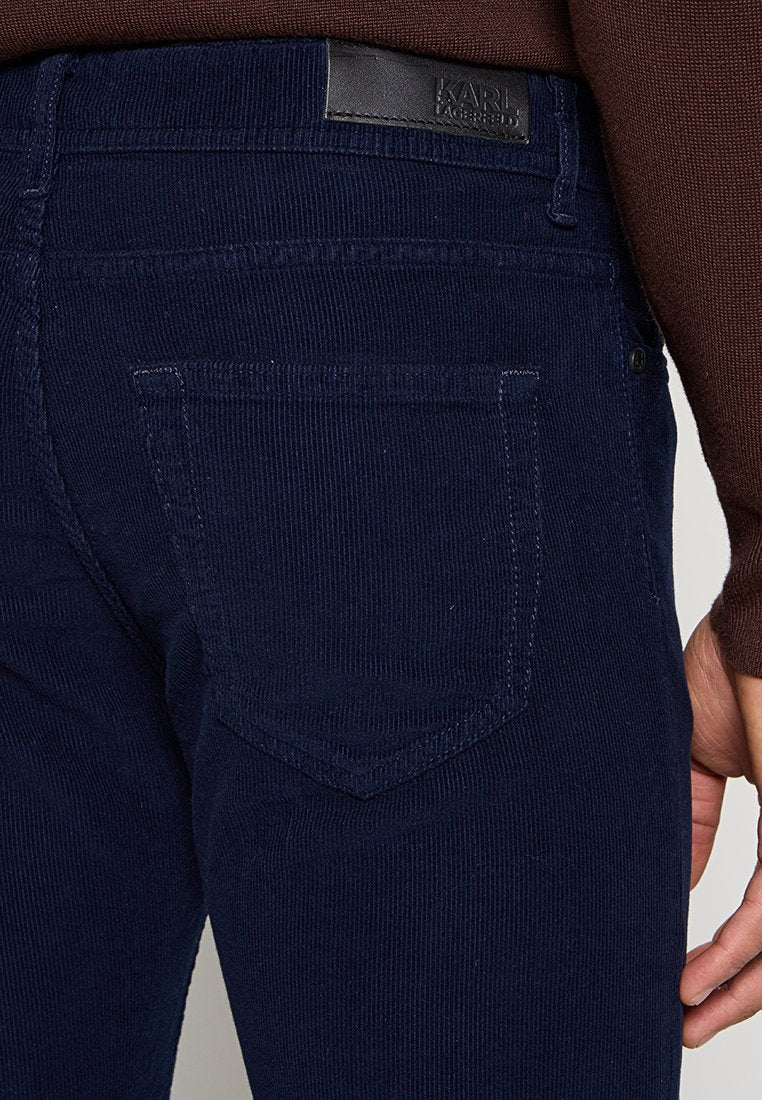 SLIM FIT Media 6