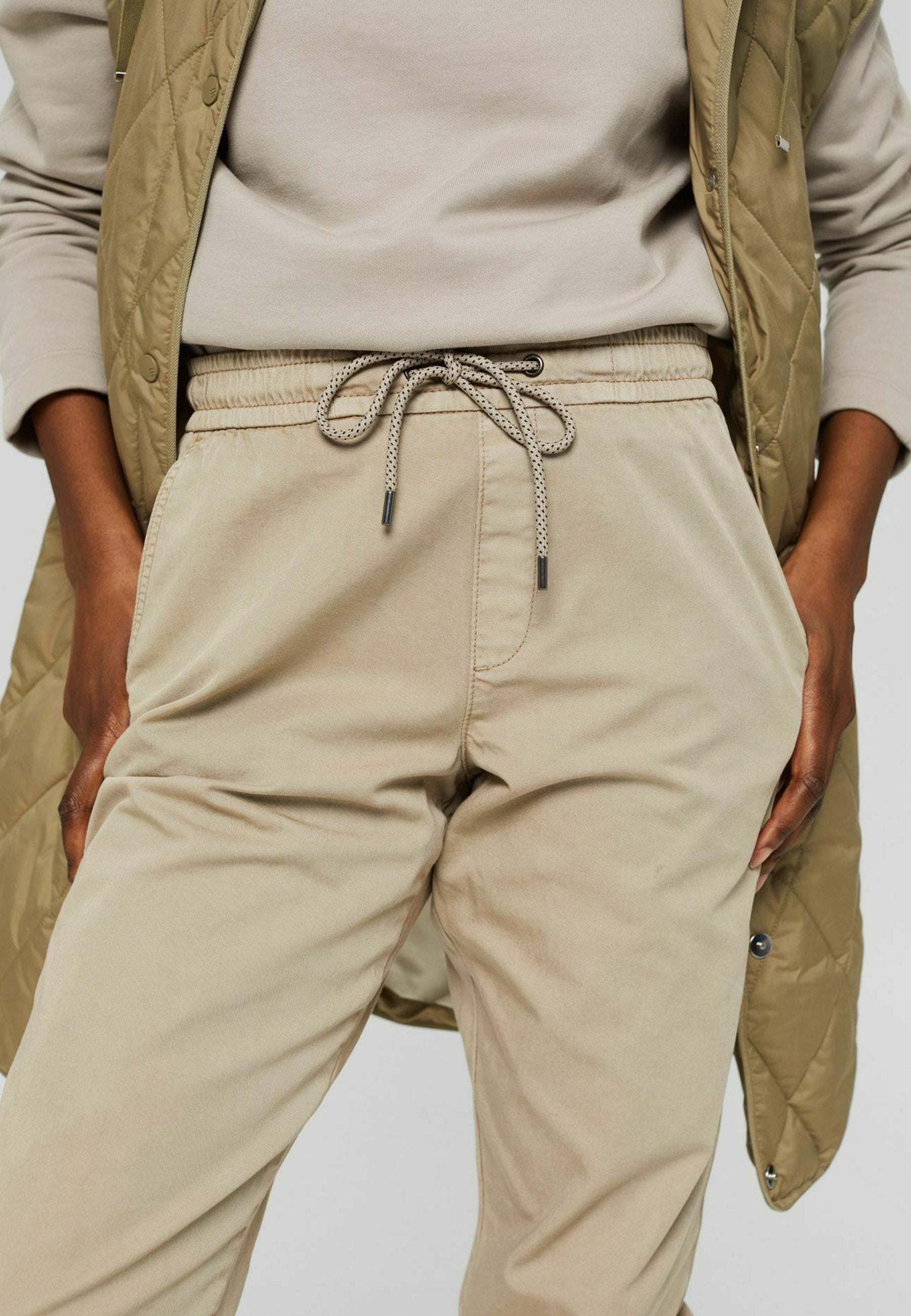Esprit Stoffhose Media 6