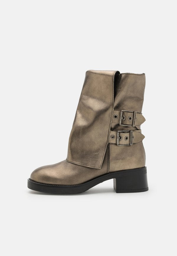 Steve Madden BONFIRE