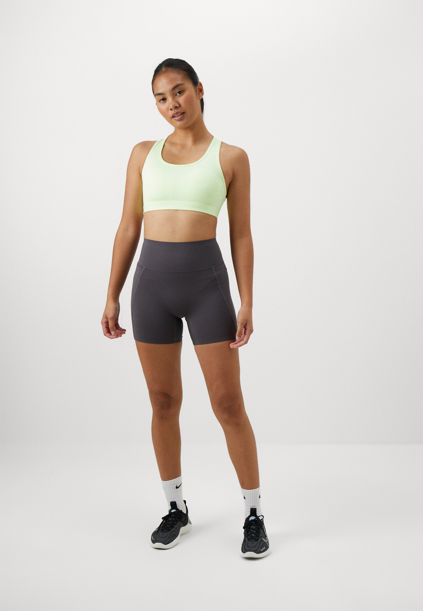 Nike Performance W NK DF UNVRSA HR 5IN SHRT PKT
